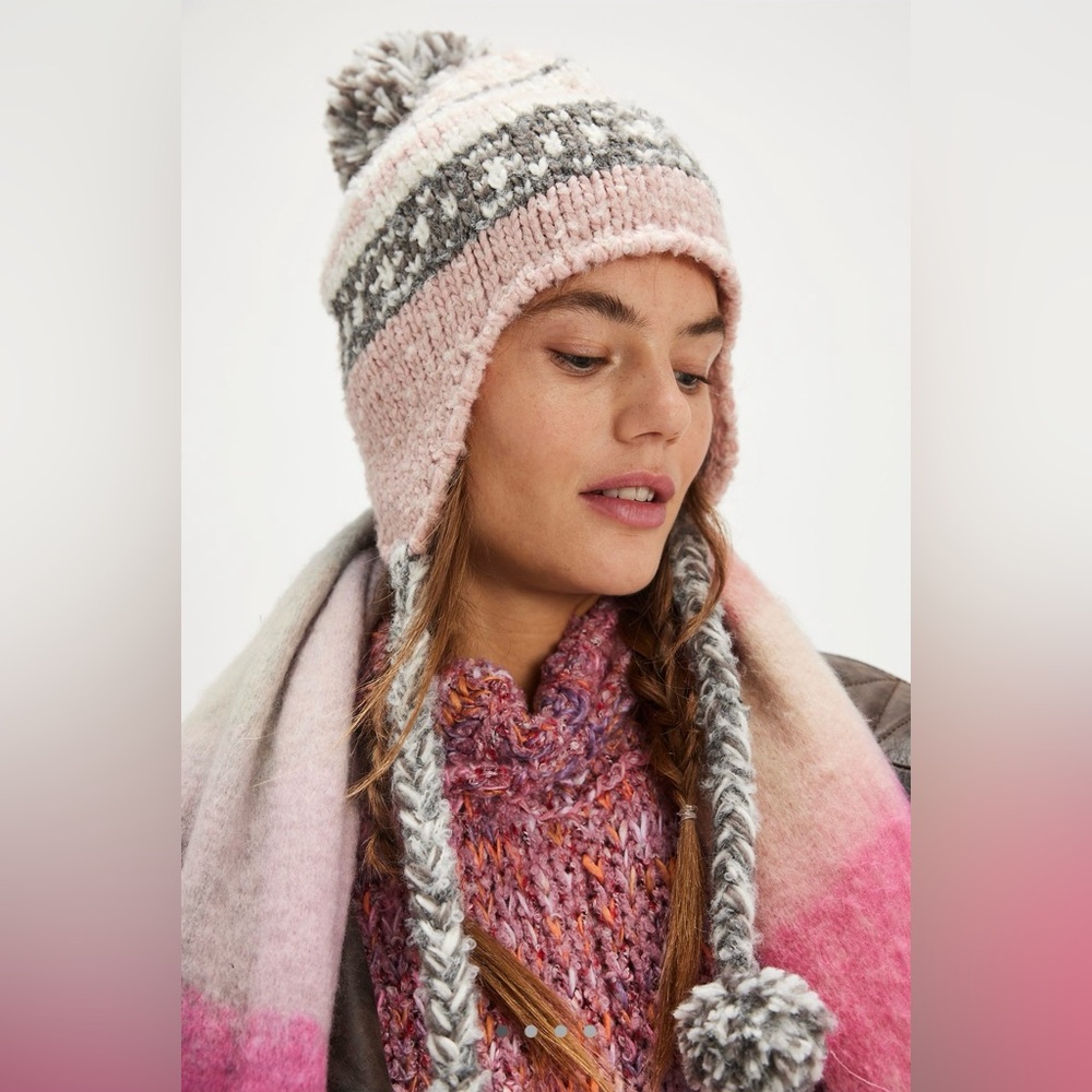 Free People Pom Knit Beanie